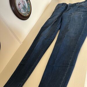 Democracy “Ab” solution womens jeans size 6/28. Stretchy waist. Very comfortable